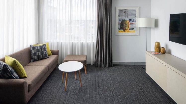 Mercure Sydney Bankstown Suite