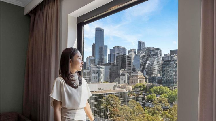 Mercure Melbourne Southbank Exterior
