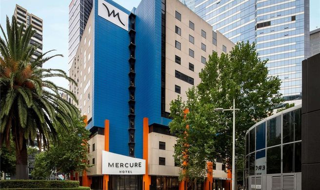 Mercure Melbourne Southbank Exterior
