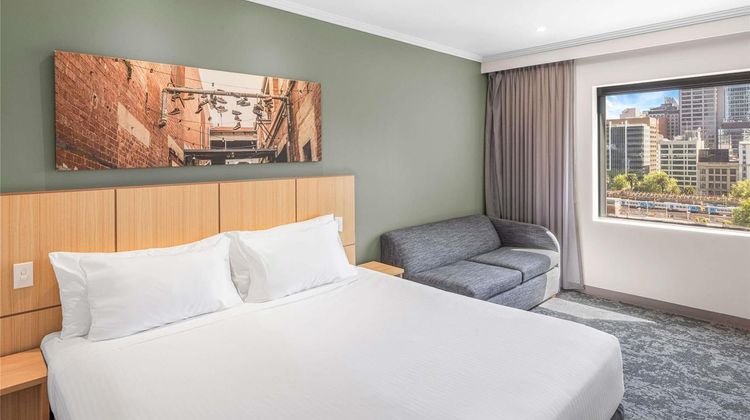 Mercure Melbourne Southbank Exterior
