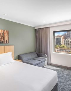 Mercure Melbourne Southbank