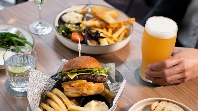 Mercure Melbourne Southbank Restaurant
