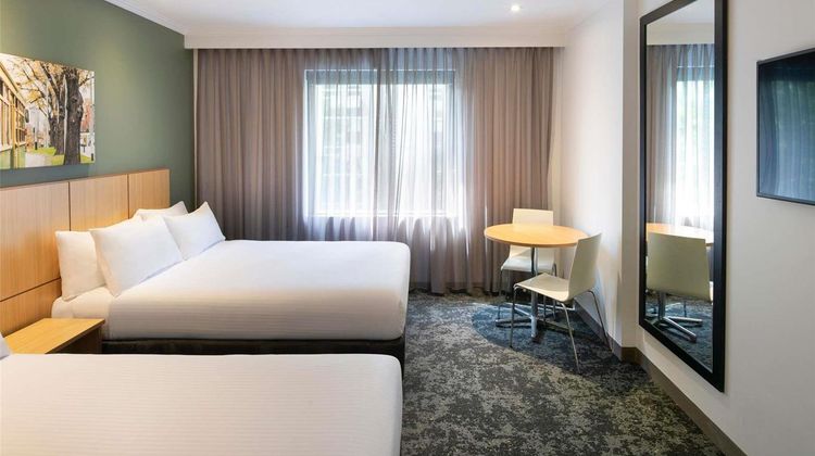 Mercure Melbourne Southbank Room