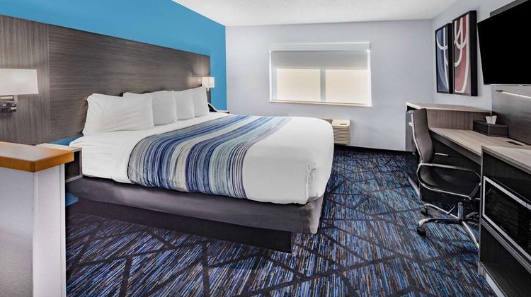 AmericInn by Wyndham Quincy Suite