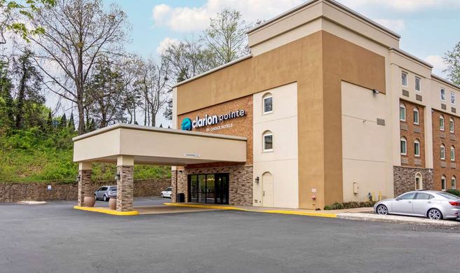 Clarion Pointe Exterior
