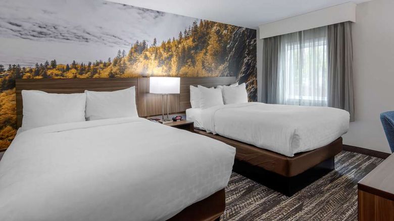 <b>Clarion Pointe Room</b>. Images powered by <a href="https://iceportal.shijigroup.com/" title="IcePortal" target="_blank">IcePortal</a>.