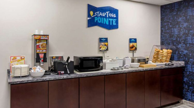 Clarion Pointe Restaurant