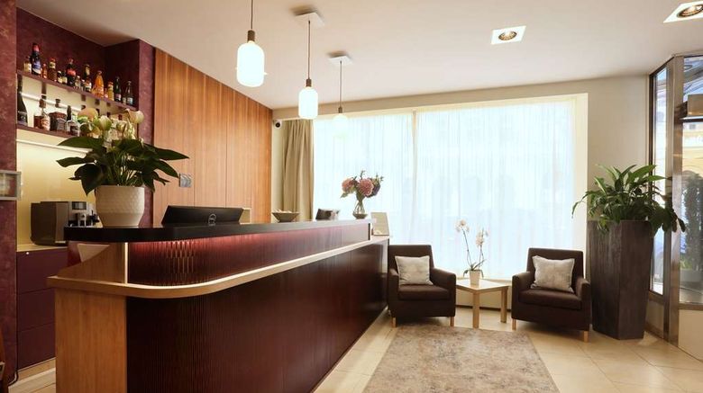 <b>Hotel Amarilis Jerome Lobby</b>. Images powered by <a href="https://iceportal.shijigroup.com/" title="IcePortal" target="_blank">IcePortal</a>.