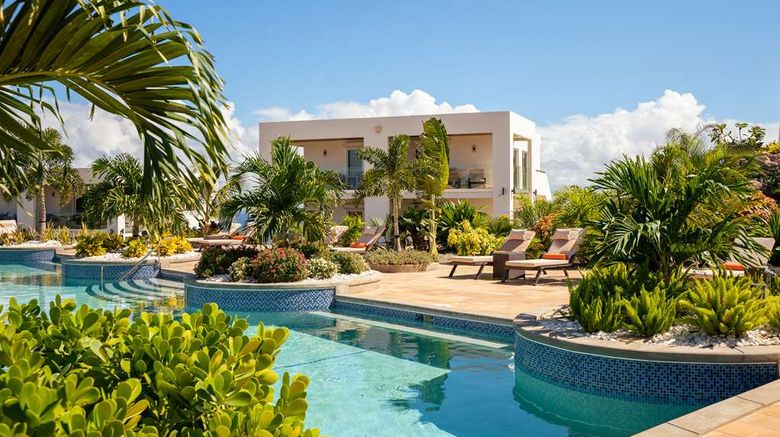 <b>Golden Rock Dive and Nature Resort Suite</b>. Images powered by <a href="https://iceportal.shijigroup.com/" title="IcePortal" target="_blank">IcePortal</a>.