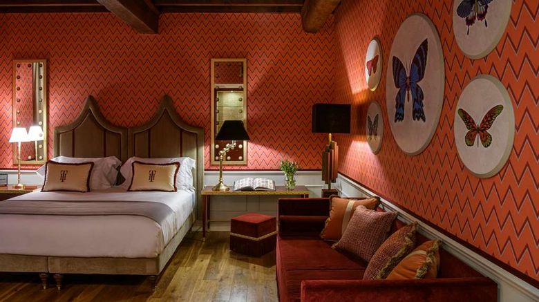 <b>Il Tornabuoni Hotel Room</b>. Images powered by <a href="https://iceportal.shijigroup.com/" title="IcePortal" target="_blank">IcePortal</a>.