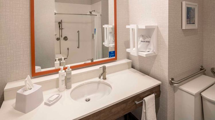 Hampton Inn and Suites Huntington Room