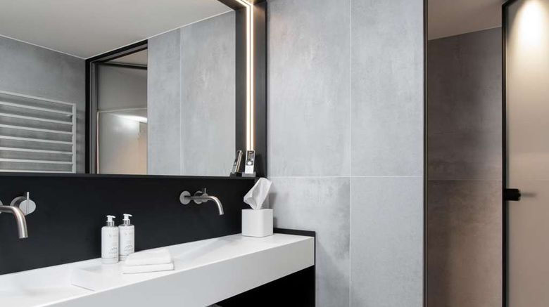 <b>Hotel des Horlogers Room</b>. Images powered by <a href="https://iceportal.shijigroup.com/" title="IcePortal" target="_blank">IcePortal</a>.