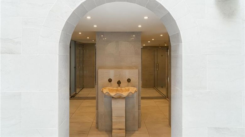 <b>Cour des Loges Lyon, Radisson Coll Hotel Spa</b>. Images powered by <a href="https://iceportal.shijigroup.com/" title="IcePortal" target="_blank">IcePortal</a>.