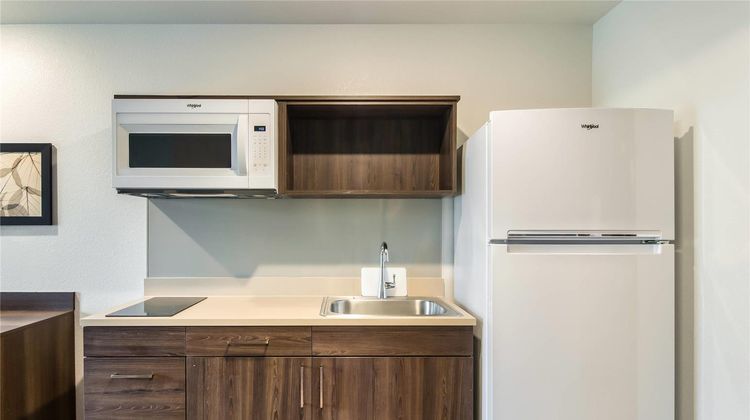 WoodSpring Suites Thornton-North Denver Suite