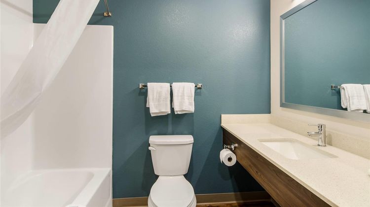 WoodSpring Suites Thornton-North Denver Suite