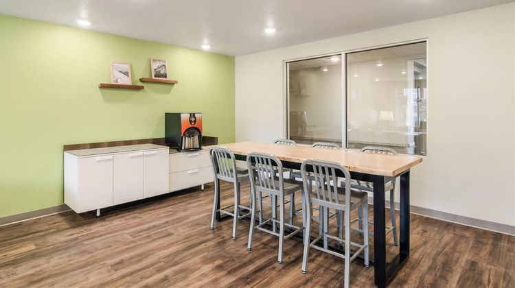 WoodSpring Suites Thornton-North Denver Lobby