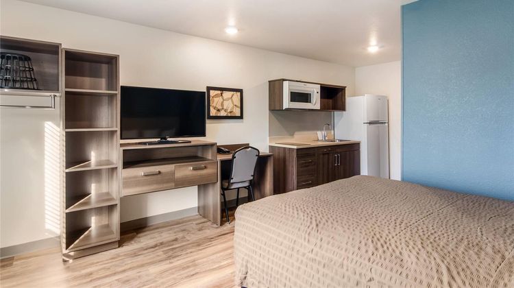 WoodSpring Suites Thornton-North Denver Suite