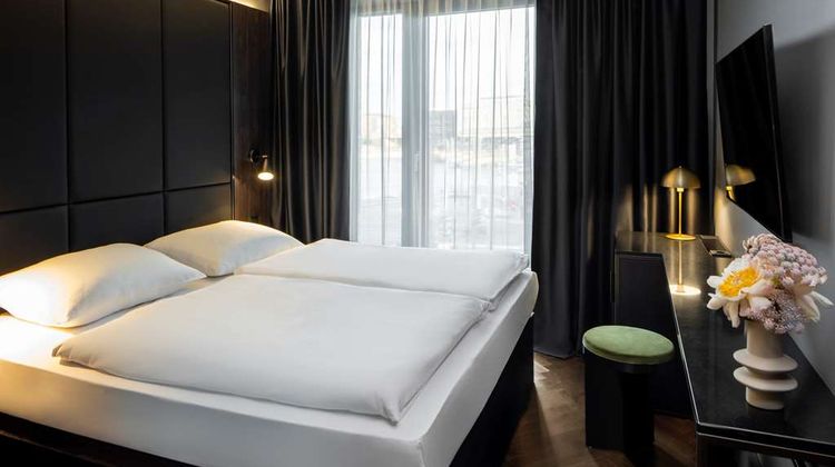 Hotel ROMY by AMANO Room