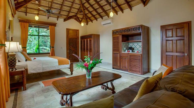 Sleeping Giant Rainforest Lodge Room