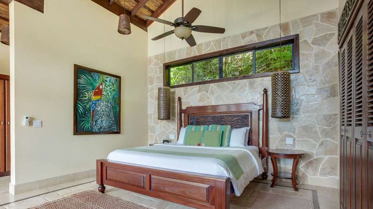 Sleeping Giant Rainforest Lodge Room
