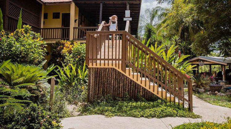 Sleeping Giant Rainforest Lodge Restaurant