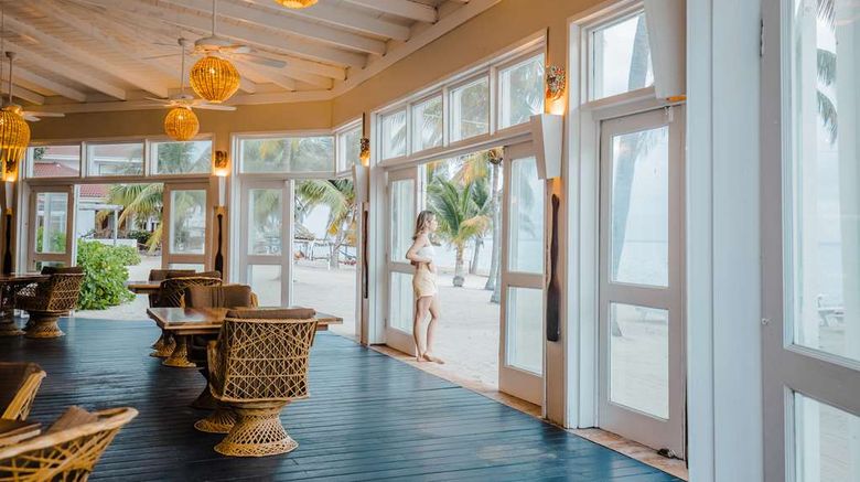 <b>The Lodge at Jaguar Reef Restaurant</b>. Images powered by <a href="https://iceportal.shijigroup.com/" title="IcePortal" target="_blank">IcePortal</a>.