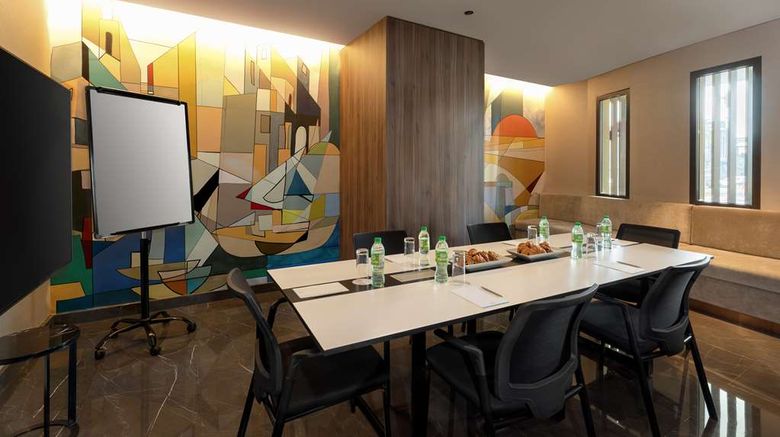 <b>Hyatt Centric Jumeirah Dubai Meeting</b>. Images powered by <a href="https://iceportal.shijigroup.com/" title="IcePortal" target="_blank">IcePortal</a>.