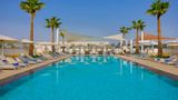 <b>DoubleTree by Hilton Yas Isl Residences Pool</b>. Images powered by <a href="https://iceportal.shijigroup.com/" title="IcePortal" target="_blank">IcePortal</a>.