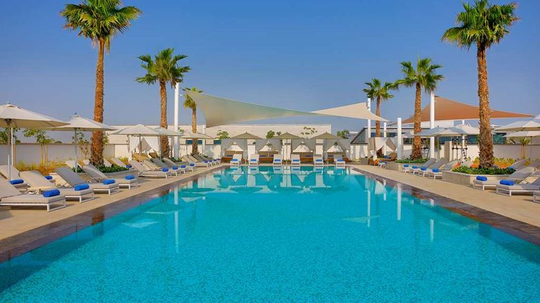 <b>DoubleTree by Hilton Yas Isl Residences Pool</b>. Images powered by <a href="https://iceportal.shijigroup.com/" title="IcePortal" target="_blank">IcePortal</a>.