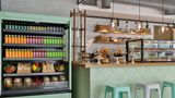 <b>DoubleTree by Hilton Yas Isl Residences Restaurant</b>. Images powered by <a href="https://iceportal.shijigroup.com/" title="IcePortal" target="_blank">IcePortal</a>.