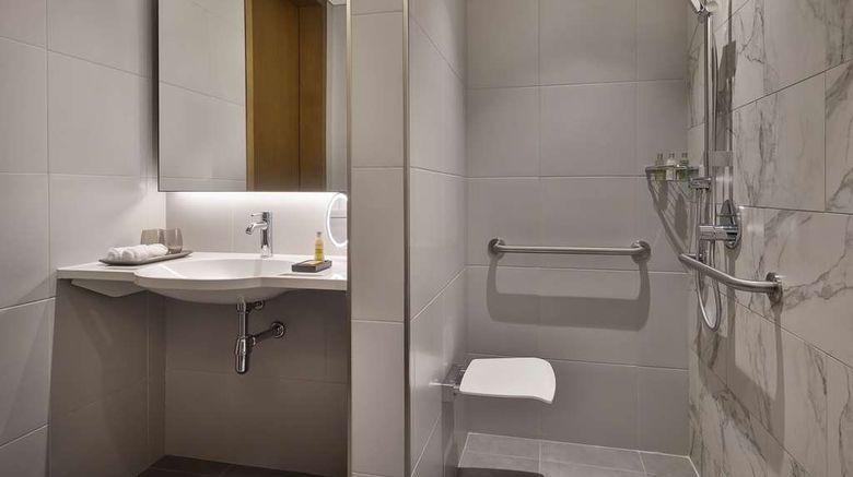 <b>DoubleTree by Hilton Yas Isl Residences Room</b>. Images powered by <a href="https://iceportal.shijigroup.com/" title="IcePortal" target="_blank">IcePortal</a>.