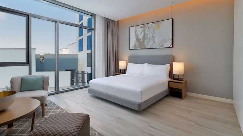 <b>DoubleTree by Hilton Yas Isl Residences Room</b>. Images powered by <a href="https://iceportal.shijigroup.com/" title="IcePortal" target="_blank">IcePortal</a>.