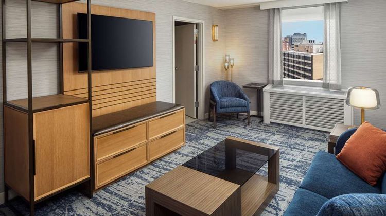 DoubleTree by Hilton Silver Spring DC N Room