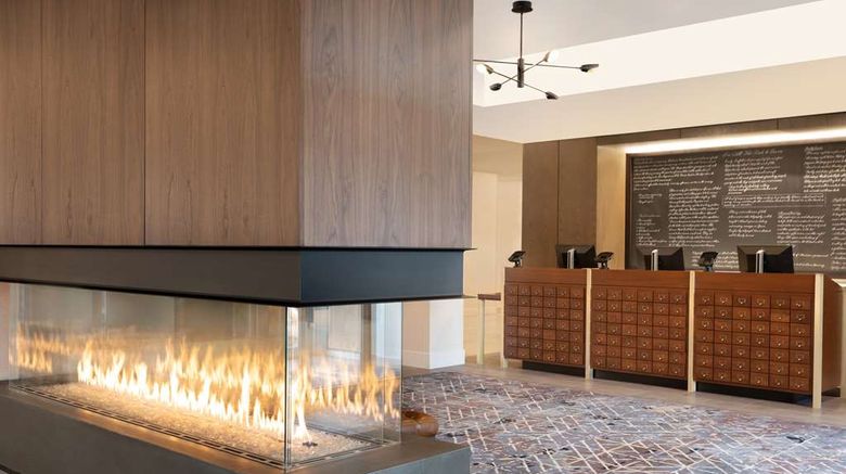 <b>The Slate Denver, Tapestry Collection Lobby</b>. Images powered by <a href="https://iceportal.shijigroup.com/" title="IcePortal" target="_blank">IcePortal</a>.