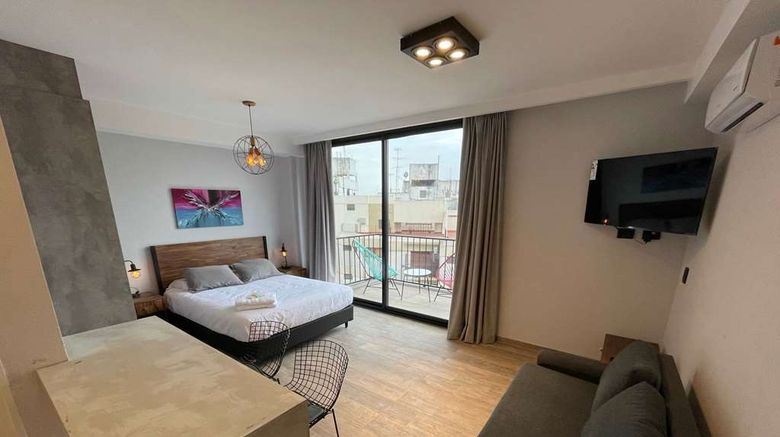 <b>Days Inn by Wyndham Devoto Room</b>. Images powered by <a href="https://iceportal.shijigroup.com/" title="IcePortal" target="_blank">IcePortal</a>.