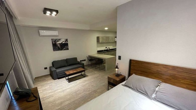 <b>Days Inn by Wyndham Devoto Suite</b>. Images powered by <a href="https://iceportal.shijigroup.com/" title="IcePortal" target="_blank">IcePortal</a>.