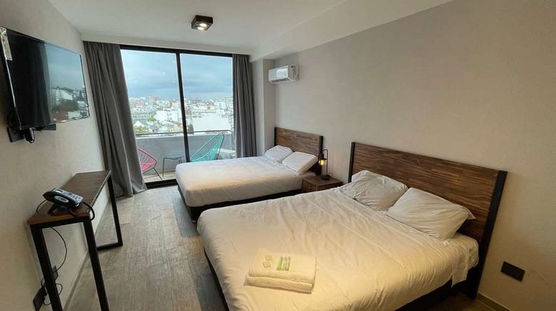 <b>Days Inn by Wyndham Devoto Room</b>. Images powered by <a href="https://iceportal.shijigroup.com/" title="IcePortal" target="_blank">IcePortal</a>.