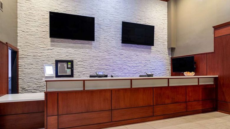 <b>Ramada by Wyndham Northern Grand Hotel Lobby</b>. Images powered by <a href="https://iceportal.shijigroup.com/" title="IcePortal" target="_blank">IcePortal</a>.