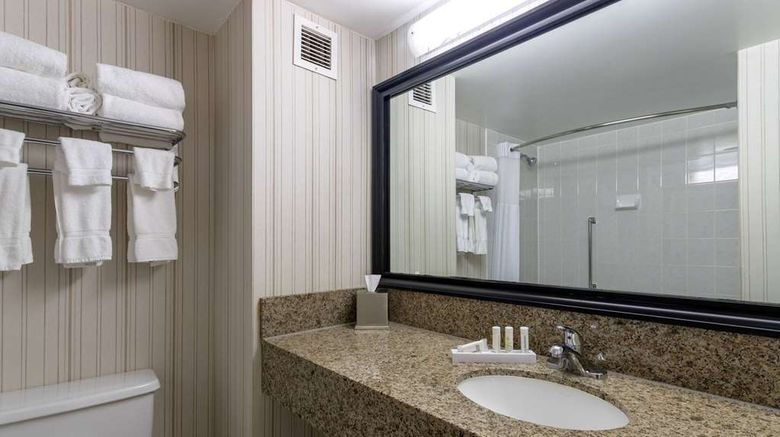 <b>Ramada by Wyndham Northern Grand Hotel Room</b>. Images powered by <a href="https://iceportal.shijigroup.com/" title="IcePortal" target="_blank">IcePortal</a>.
