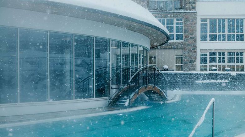 <b>Grand Tirolia Hotel Kitzbuhel Pool</b>. Images powered by <a href="https://iceportal.shijigroup.com/" title="IcePortal" target="_blank">IcePortal</a>.