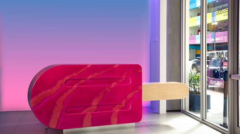 <b>YotelPad Miami Lobby</b>. Images powered by <a href="https://iceportal.shijigroup.com/" title="IcePortal" target="_blank">IcePortal</a>.