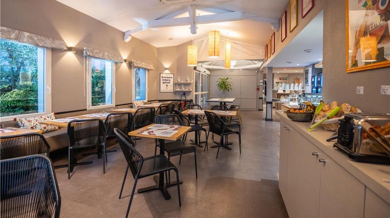 <b>Kyriad Bordeaux Sud Restaurant</b>. Images powered by <a href="https://iceportal.shijigroup.com/" title="IcePortal" target="_blank">IcePortal</a>.