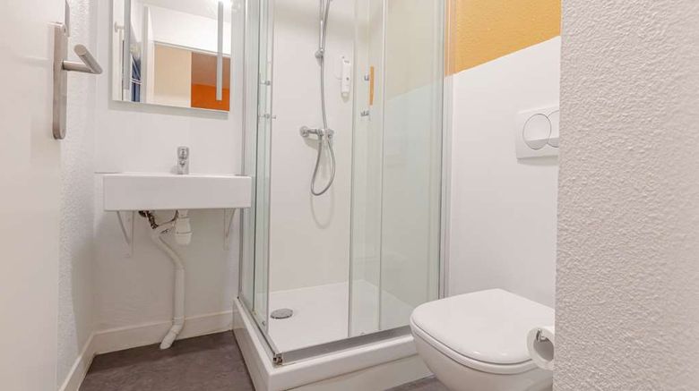 <b>Hotel Premiere Classe Plaisir Gatines Room</b>. Images powered by <a href="https://iceportal.shijigroup.com/" title="IcePortal" target="_blank">IcePortal</a>.