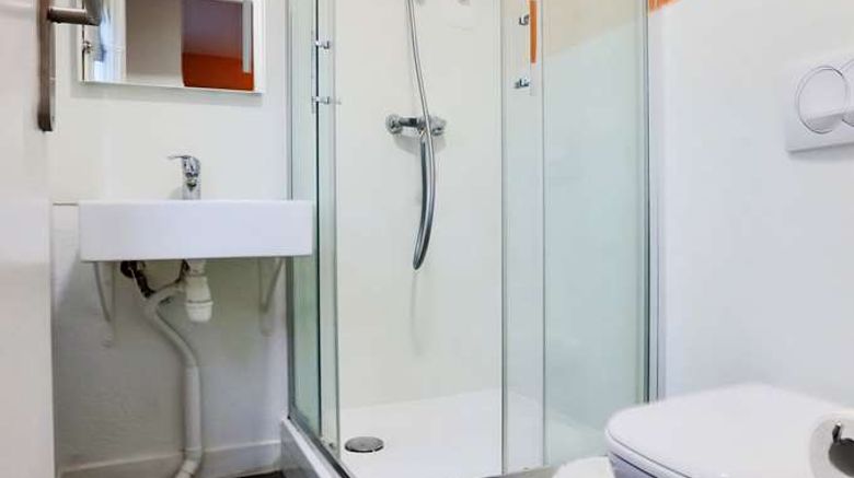 <b>Hotel Premiere Classe Plaisir Gatines Exterior</b>. Images powered by <a href="https://iceportal.shijigroup.com/" title="IcePortal" target="_blank">IcePortal</a>.