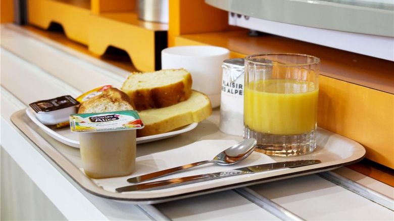<b>Hotel Premiere Classe Plaisir Gatines Restaurant</b>. Images powered by <a href="https://iceportal.shijigroup.com/" title="IcePortal" target="_blank">IcePortal</a>.
