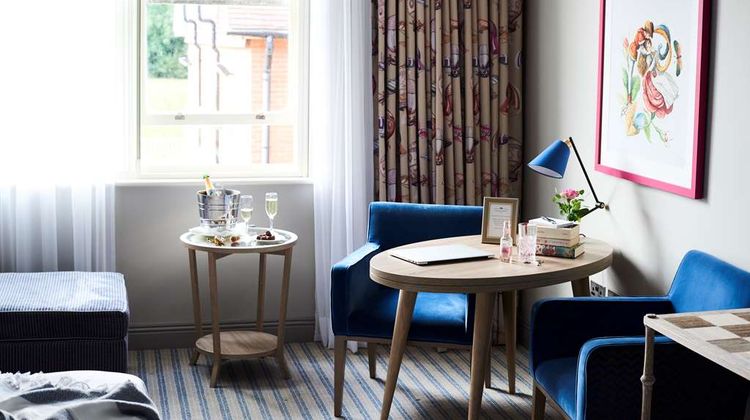 Pendley Manor Hotel Room