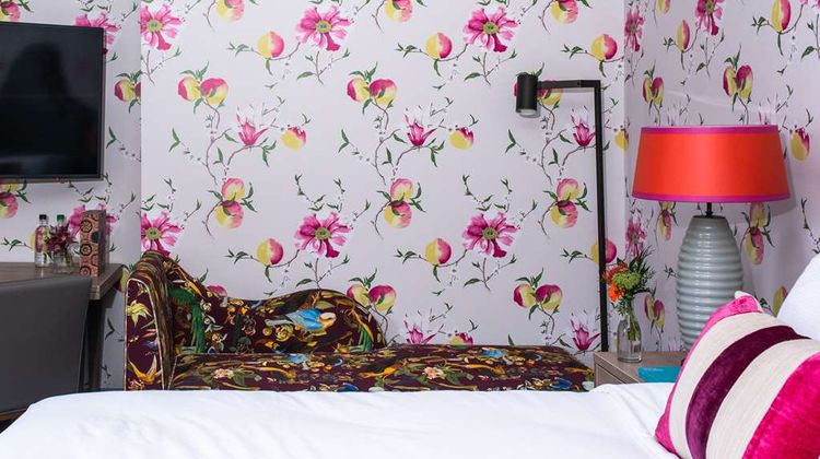 Pendley Manor Hotel Room