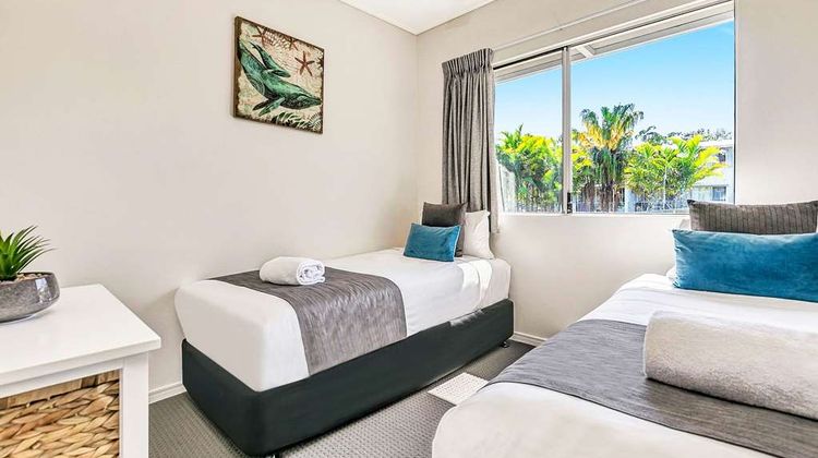Ramada Encore Whale Cove Resort Room