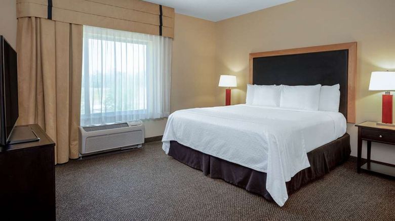 <b>Wyndham Noblesville, IN Suite</b>. Images powered by <a href="https://iceportal.shijigroup.com/" title="IcePortal" target="_blank">IcePortal</a>.