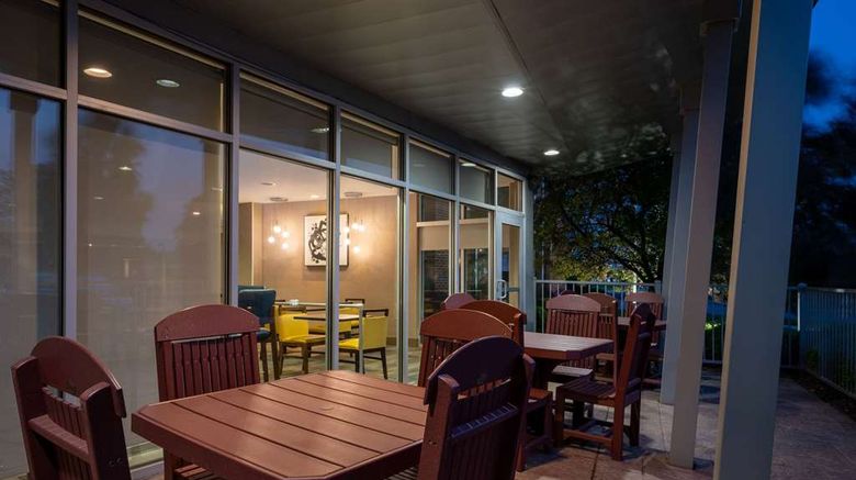 <b>Wyndham Noblesville, IN Restaurant</b>. Images powered by <a href="https://iceportal.shijigroup.com/" title="IcePortal" target="_blank">IcePortal</a>.